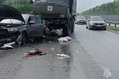 Столкновение легковушки и грузовика на М-5 в Башкирии: есть пострадавшие