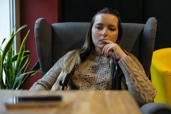 «Сожитель орет, чуть что. Не выдержала и послала его. Ушел. Как теперь вернуть?»