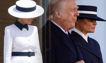 Искусство маскировки: как шляпы Мелании Трамп помогают ей прятаться от королей и президентов