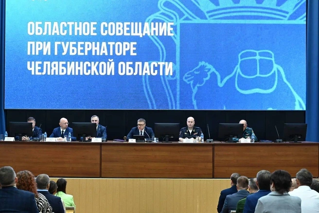 Взять под личный контроль и следить за качеством работ по программе «Большой ремонт 74»&nbsp;— задача мэров | Источник: Наиль Фаттахов / пресс-служба правительства Челябинской области 