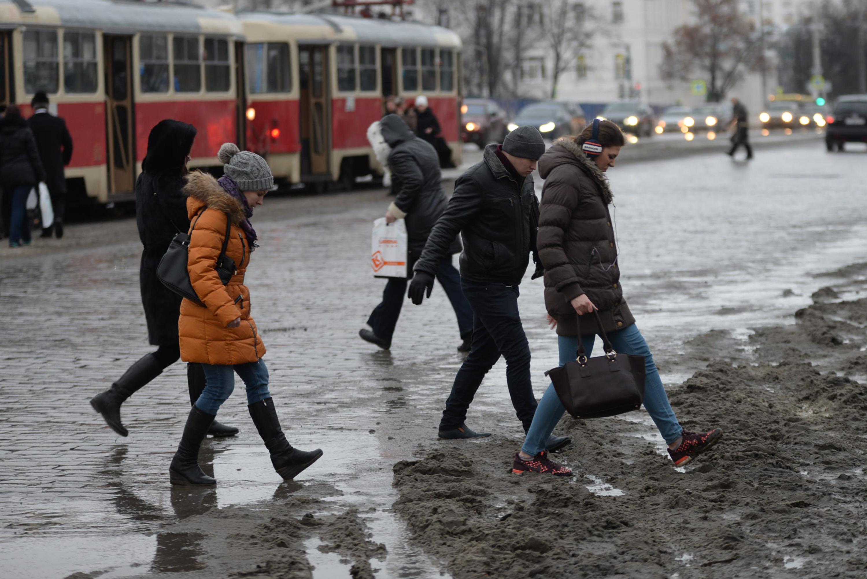 В городе потеплело. Потепление в Екатеринбурге. Теплеет в марте. Екатеринбург март. Непредсказуемые погодные условия.