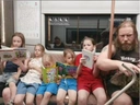 На примере детей Тепляковых педагог объяснил, в чем главная проблема 8-летних студентов