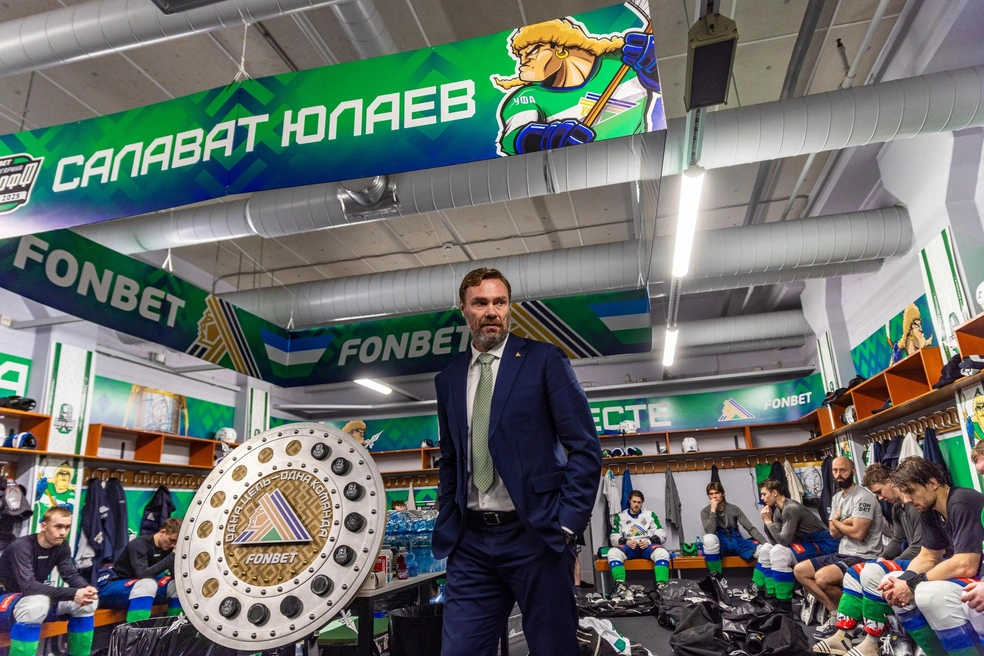 Теперь у Козлова есть медали с клубом и в качестве игрока, и в качестве тренера | Источник: «Салават Юлаев»