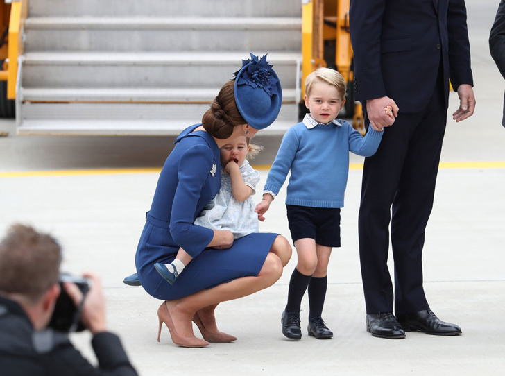 Как Кейт и Меган нарушают правила королевского воспитания детей