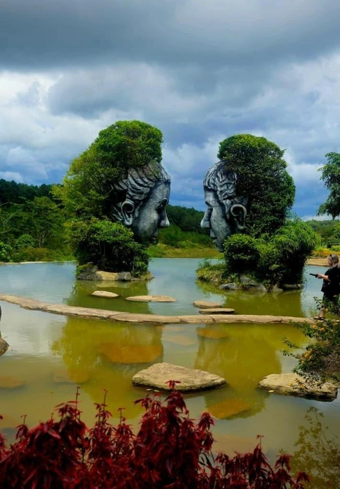 Во Вьетнаме много красивых парков с необычными локациями | Источник: Мария Решетникова