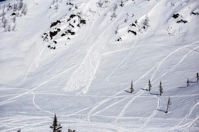 Tyumen Skiers Survive Avalanche at Georgian Resort