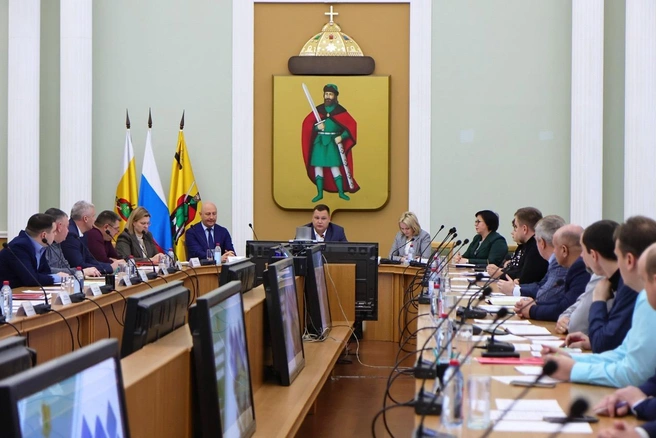В совещании участвовали руководители подразделений администрации, муниципальных предприятий и учреждений | Источник: Администрация Рязани