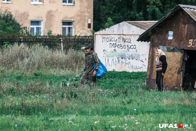 Выглядят как персонажи видеоигры про Дикий Запад | Источник: Булат Салихов / UFA1.RU