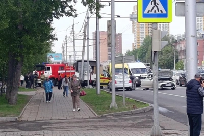В Красноярске легковушка столкнулась с автобусом