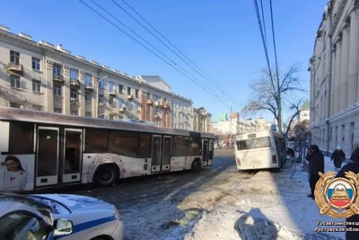 Morning Bus Collision in Rostov Center Due to Brake Failure