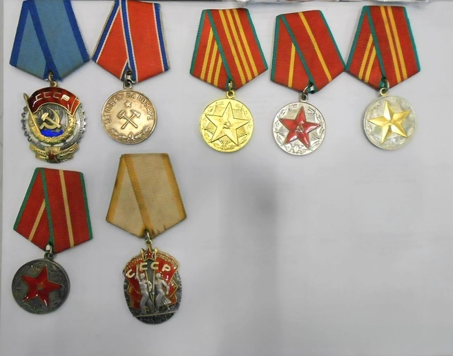 Таможенники не дали вывезти советские награды в Германию | Источник: Федеральная таможенная служба
