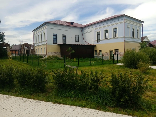 Сегодня в здании работает центр художественного образования и народных промыслов | Источник: ГК «КОРТРОС»