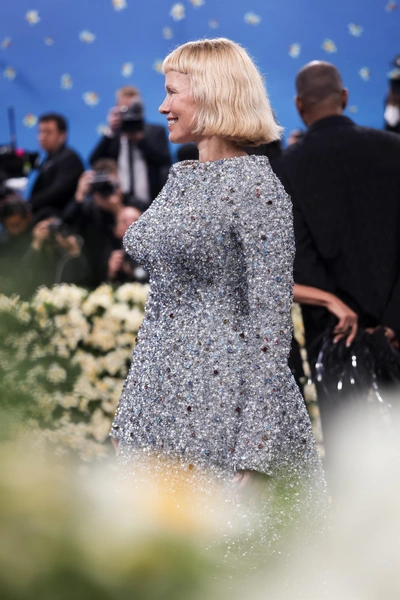 Памела Андерсон на Met Gala 2025 | Источник: Copyright © 2025 BACKGRID, Inc.
