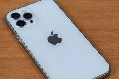 Суд отказал компании во взыскании денег за iPhone с сотрудницы
