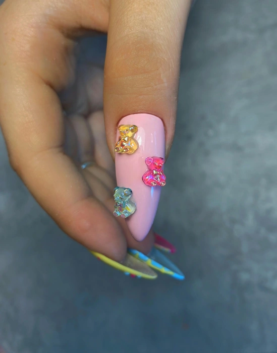 Источник: kim_nails96 / Instagram.com (экстремистская организация, деятельность запрещена на территории РФ)