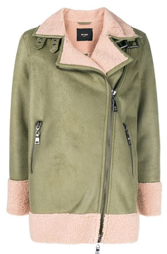 ДубленкаЦена: 19 834 руб.
Где купить: farfetch.com