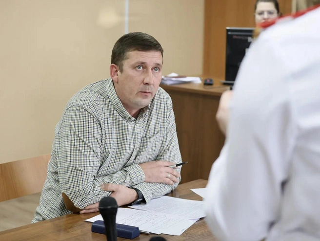 Адвокат просил отпустить Козлова домой | Источник: Михаил Шилкин