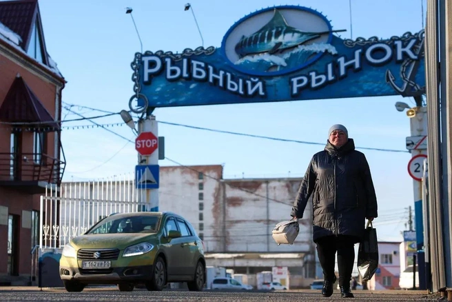 Формат рыночной торговли по-прежнему востребован в Омске | Источник: Евгений Софийчук / NGS55.RU