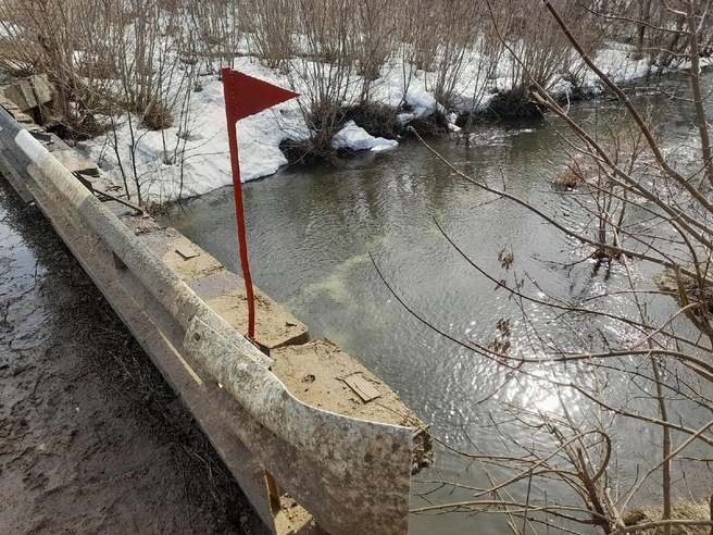 В Оренбургской области из-за подъема уровня воды закрыт первый мост | Источник: администрация Первомайского района