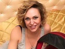 Алла Довлатова боится за старших детей
