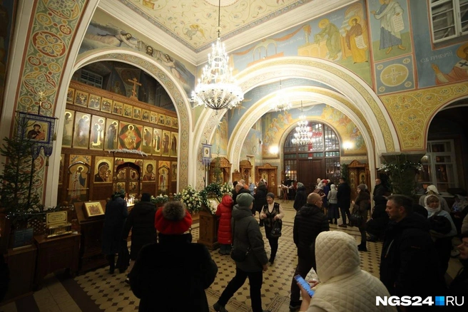 В храме Святого Иоанна Предтечи было многолюдно | Источник: NGS24.RU