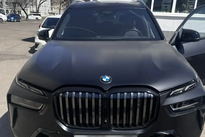 Амурчанин лишился BMW X7 из-за долга в 18 млн рублей