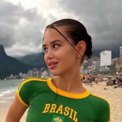 «Попросил ходить рядом и быть донором в случае чего»: 20-летняя Киба призналась, зачем на самом деле была нужна Лепсу