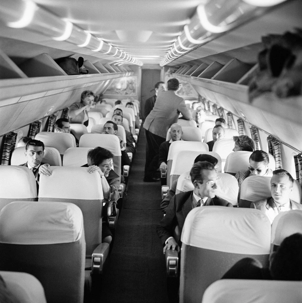Внутри салона Caravelle, 1959 | Источник: Getty Images