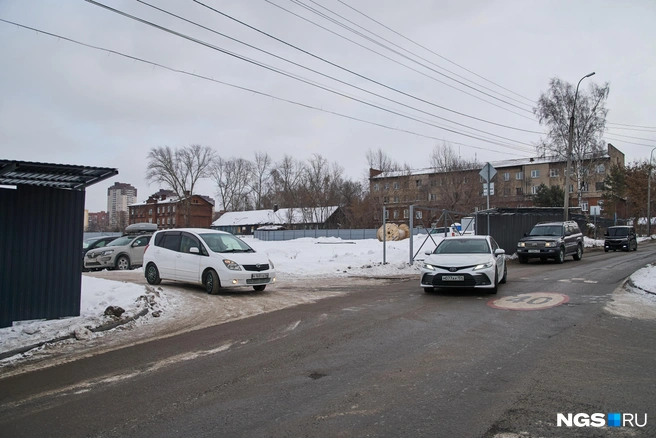 Территория застройки составляет более 1,7 га и выходит на улицу Ядринцевский Конный спуск | Источник: Александр Ощепков / NGS.RU