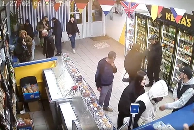 Охранник в Волгограде сломал нос девушке в ходе конфликта