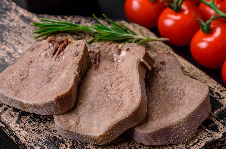 Как быстро почистить и вкусно приготовить говяжий язык — секреты, которые пригодятся каждой хозяйке