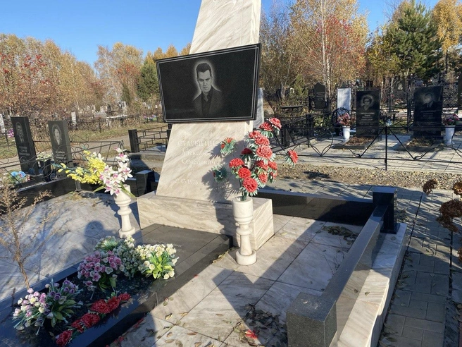 Из мрамора сейчас делают и вазы | Источник: Ирина Господаренко / NGS22.RU