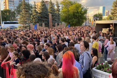 Толпы и очереди: в Екатеринбурге стартовала «Ночь музыки»
