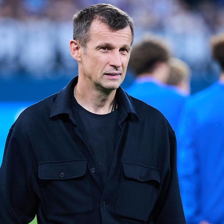 <p>Сергей Семак</p>
