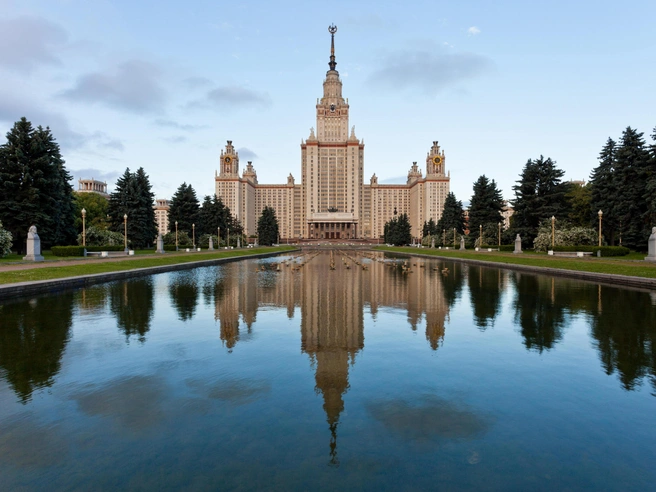 Главный корпус МГУ — самая высокая университетская постройка в мире. | Источник: Zoonar GmbH RF via Legion Media