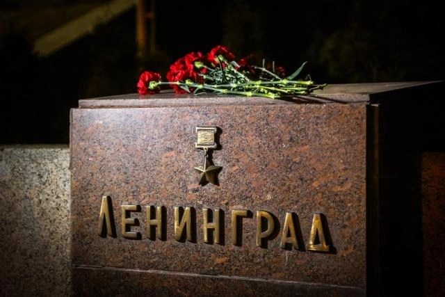 В Волгограде почтили память погибших при теракте в петербургском метро | v1.ru