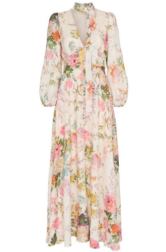 Платье ZimmermannЦена: 49 332 руб.
Где купить: farfetch.com