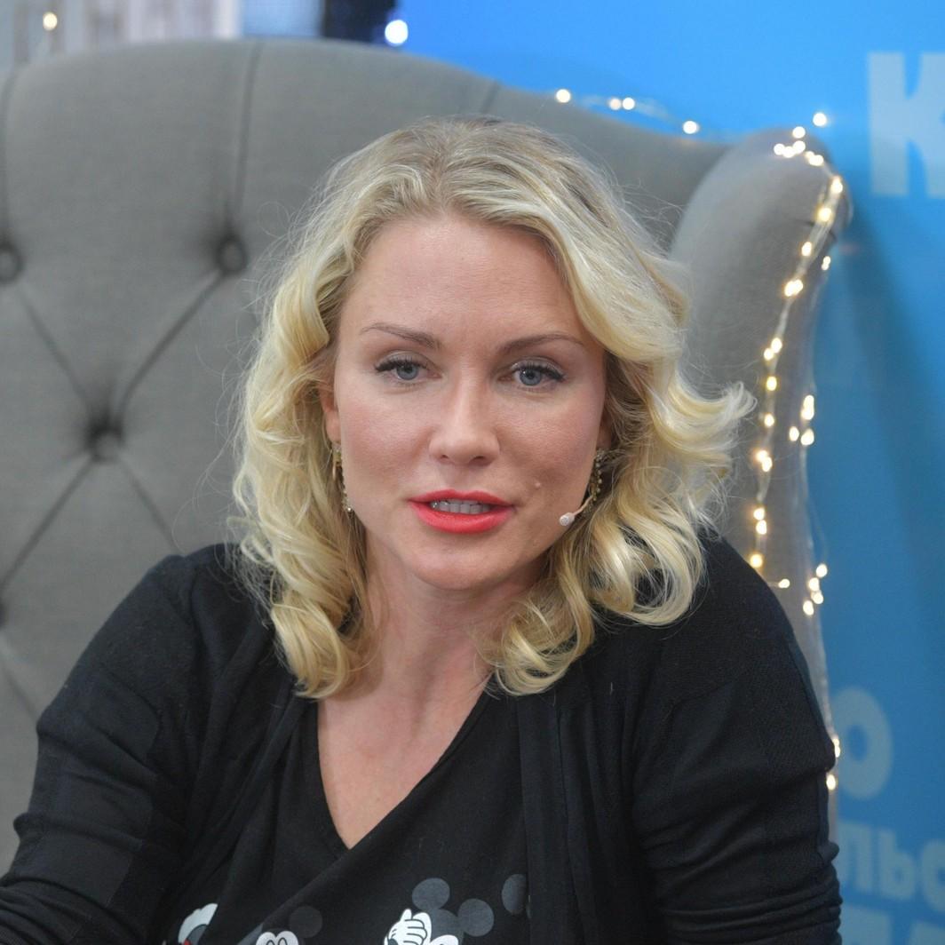 Катя Гордон — Собчак: «Ксюша, знай свое убогое место! На Высшем суде ты ответишь за каждую сломанную тобой жизнь»