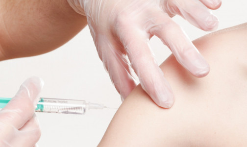 Вакцину получили 12% населения планеты. Названо число сделанных в мире прививок от коронавируса