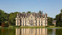 Замок Эсклимон под Парижем выставлен на продажу за 22 миллиона евро