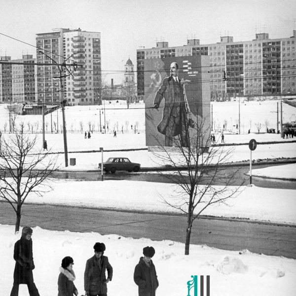 Дороги есть, а машина всего одна: угол Ленина и Попова, начало 1980-х  | Источник: Госархив Пермского края