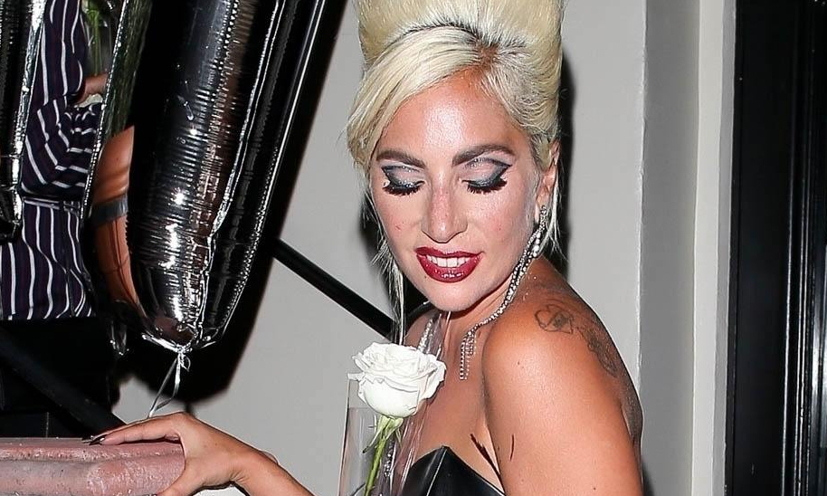 Lady gaga беременна. Леди гага фото 2021. Леди гага беременна фото. Леди гага беременна от брэдли купера. Леди гага беременна.