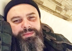 Максим Фадеев поделился интимными фото с женой