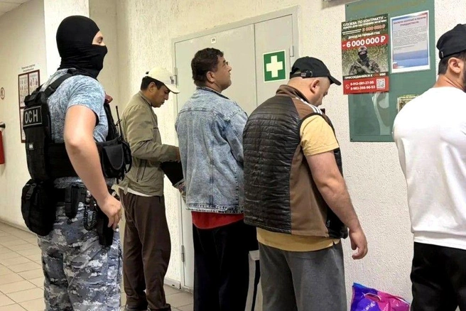 Иностранцев-нарушителей принудительно выдворили из России | Источник: r74.fssp.gov.ru
