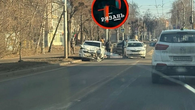 ДТП на Народном бульваре | Источник: «Топор Рязань»