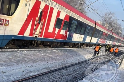 Человек на путях вызвал сбой в движении электричек МЦД-2