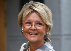 «Я даже не поняла, почему он меня выцепил»: Юлия Меньшова высказалась о фиктивном романе с Дмитрием Нагиевым