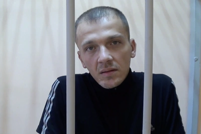 Сын душил мать из-за золотого кольца