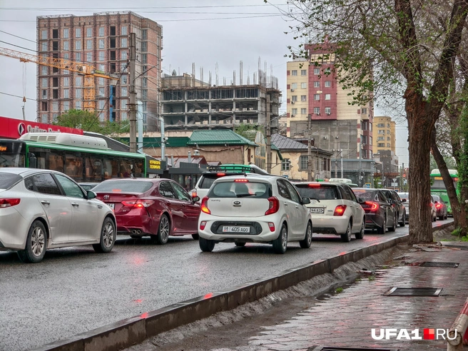 Пробки, снова пробки | Источник: Булат Салихов / UFA1.RU