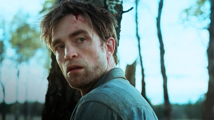 В фильме сочувствуешь только двоим — вот этому парню и его собаке | Источник: кадр из фильма «Умри, моя любовь»